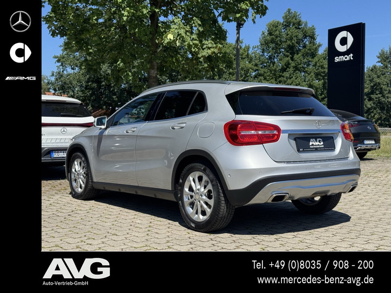 Mercedes-Benz GLA 250 GLA 250 4M Urban RFK Garmin Xenon AHK PDC Navi — photo 6