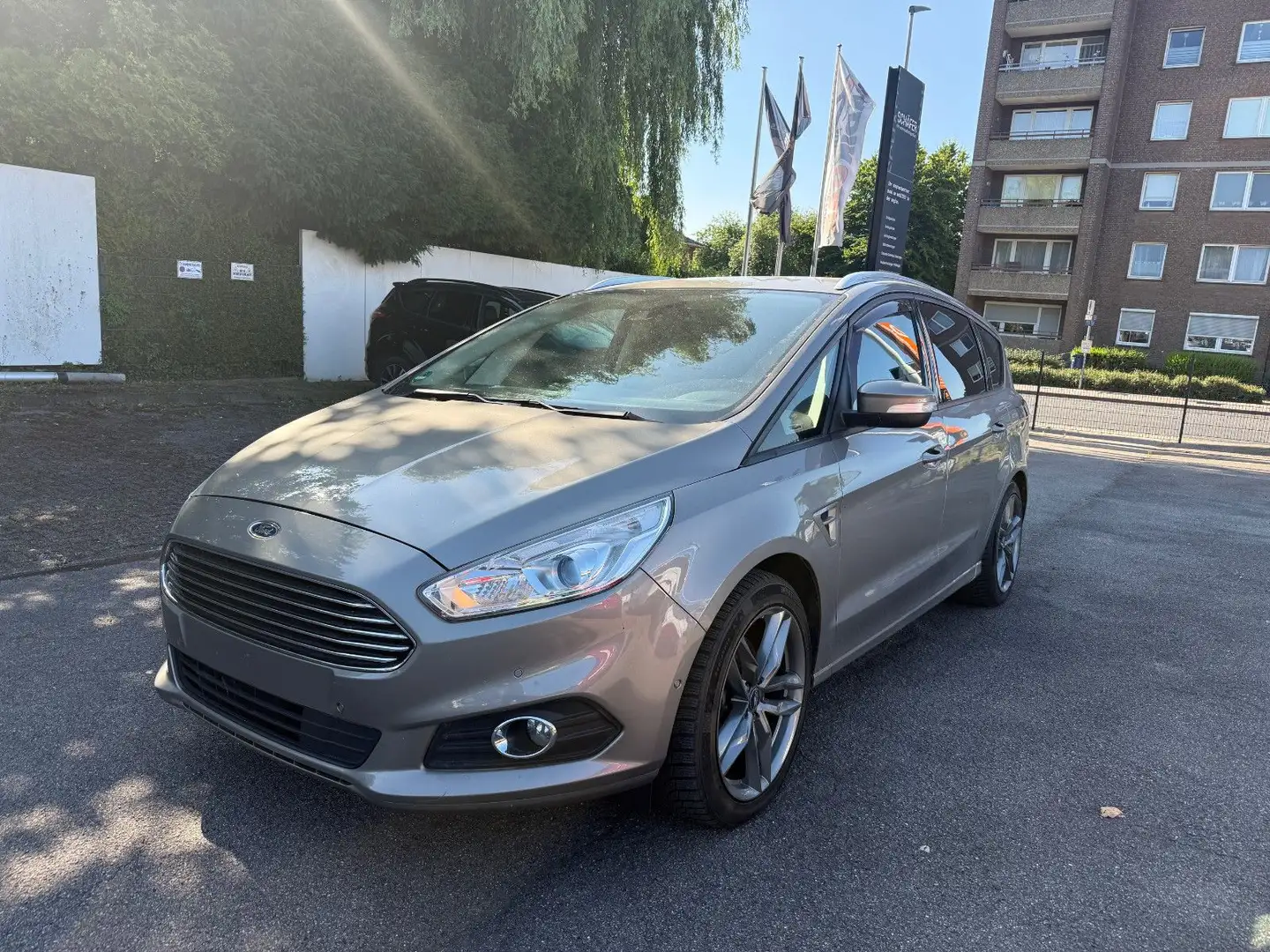 Ford S-Max S-MAX Business 2.0 AT Keyless El. Heck SHZ Silber - 1