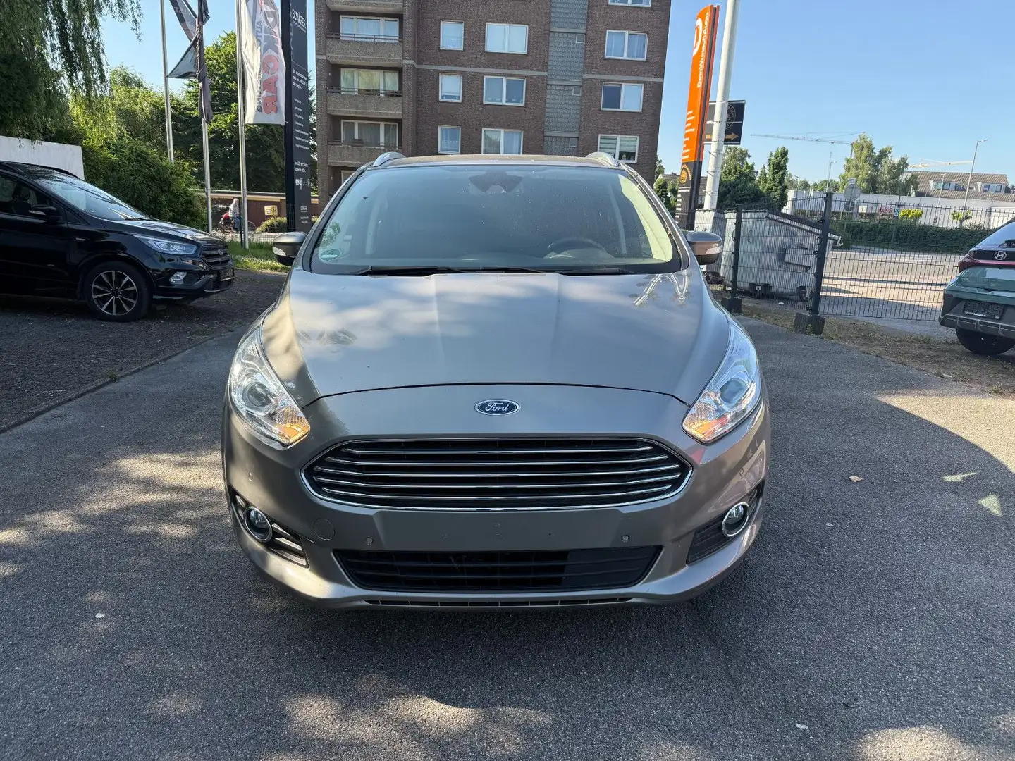 Ford S-Max S-MAX Business 2.0 AT Keyless El. Heck SHZ Silber - 2