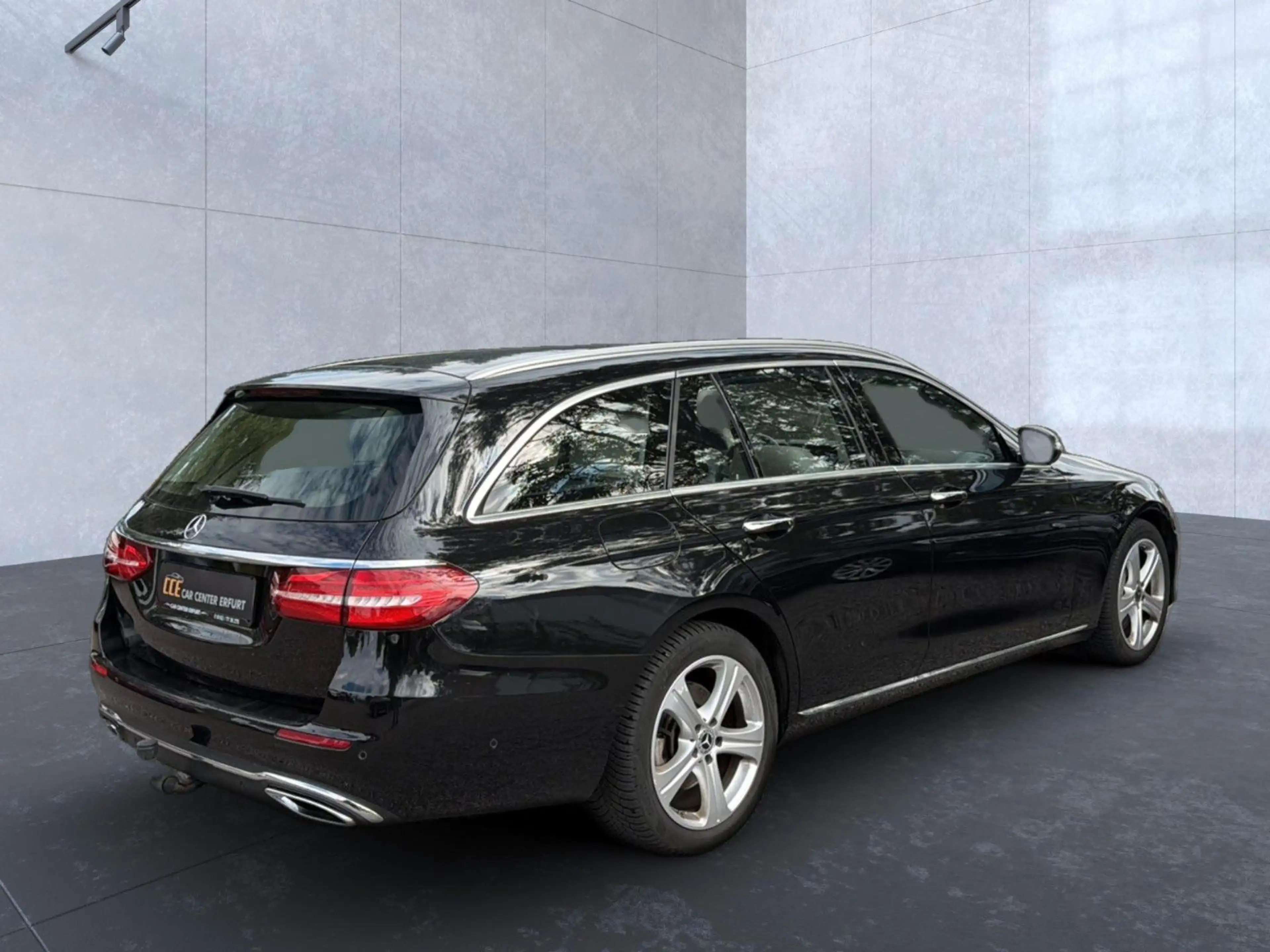 Mercedes-Benz E 350 d 4Matic*LED*AHK*PANO*ACC*StHz*HUD*RFK — photo 7