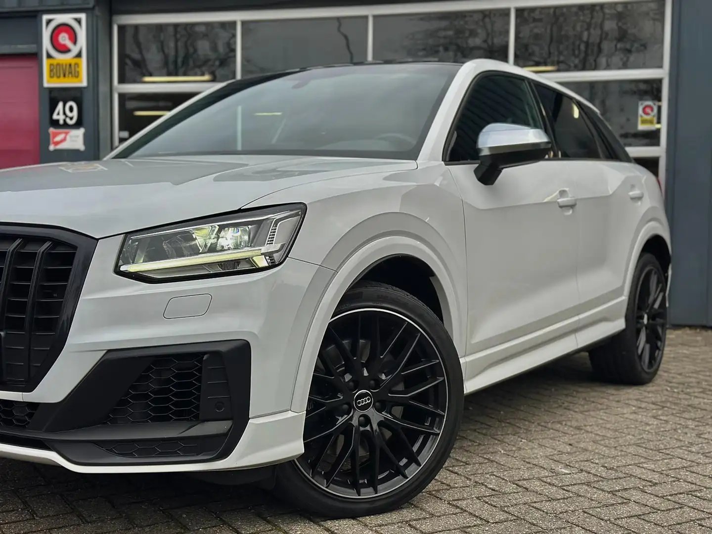 Audi SQ2 2.0 TFSI SQ2 Pro Line Plus Quattro Wit - 2