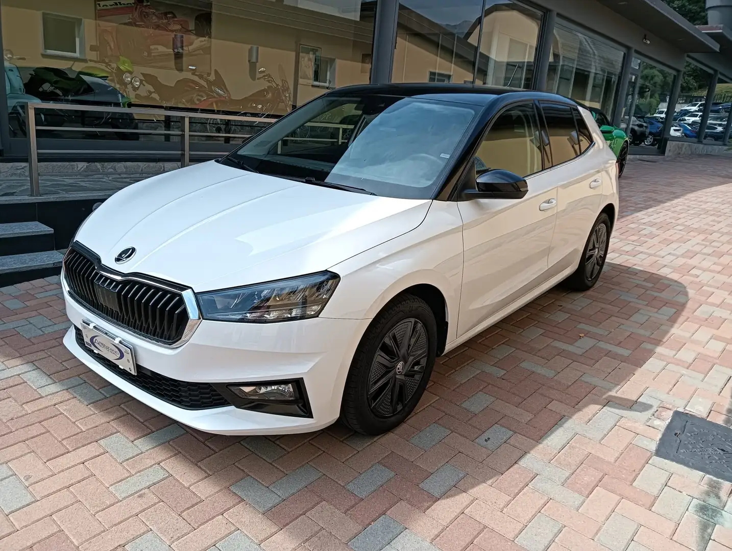 Skoda Fabia Fabia IV 2022 1.0 tsi evo Monte Carlo 95cv Blanc - 1