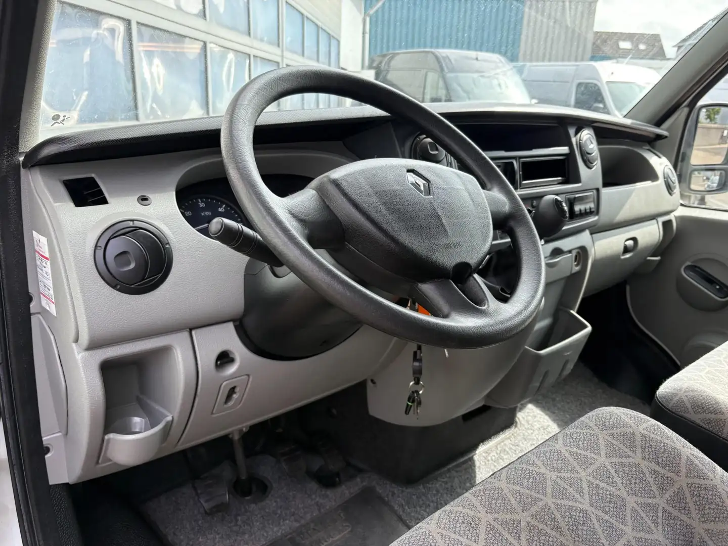 Renault Master 2.5dCi 120pk CLIXTAR BE-COMBI Airco STUDIO inricht Blanc - 2