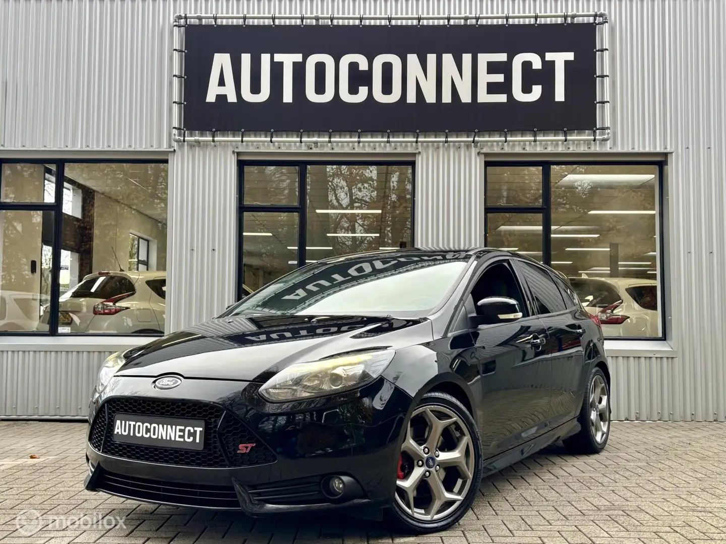Ford Focus 2.0 EcoBoost ST. LEDER, NAVI, CRUISE, CAMERA, STOE Noir - 1