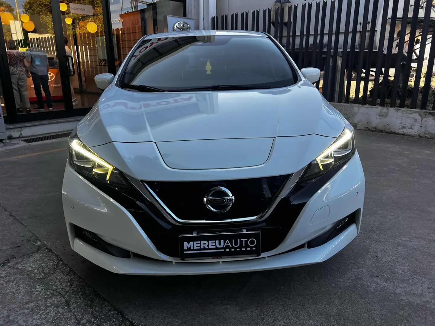Nissan Leaf N-Connecta 40 kWh Bianco - 2