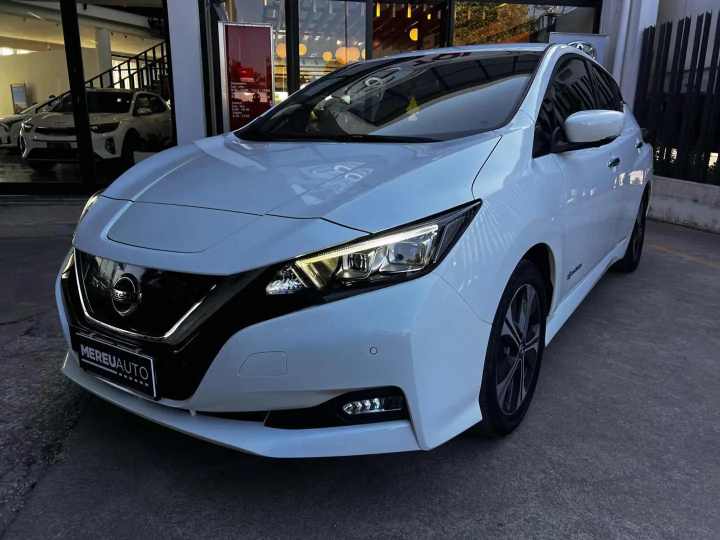 Nissan Leaf N-Connecta 40 kWh Bianco - 1