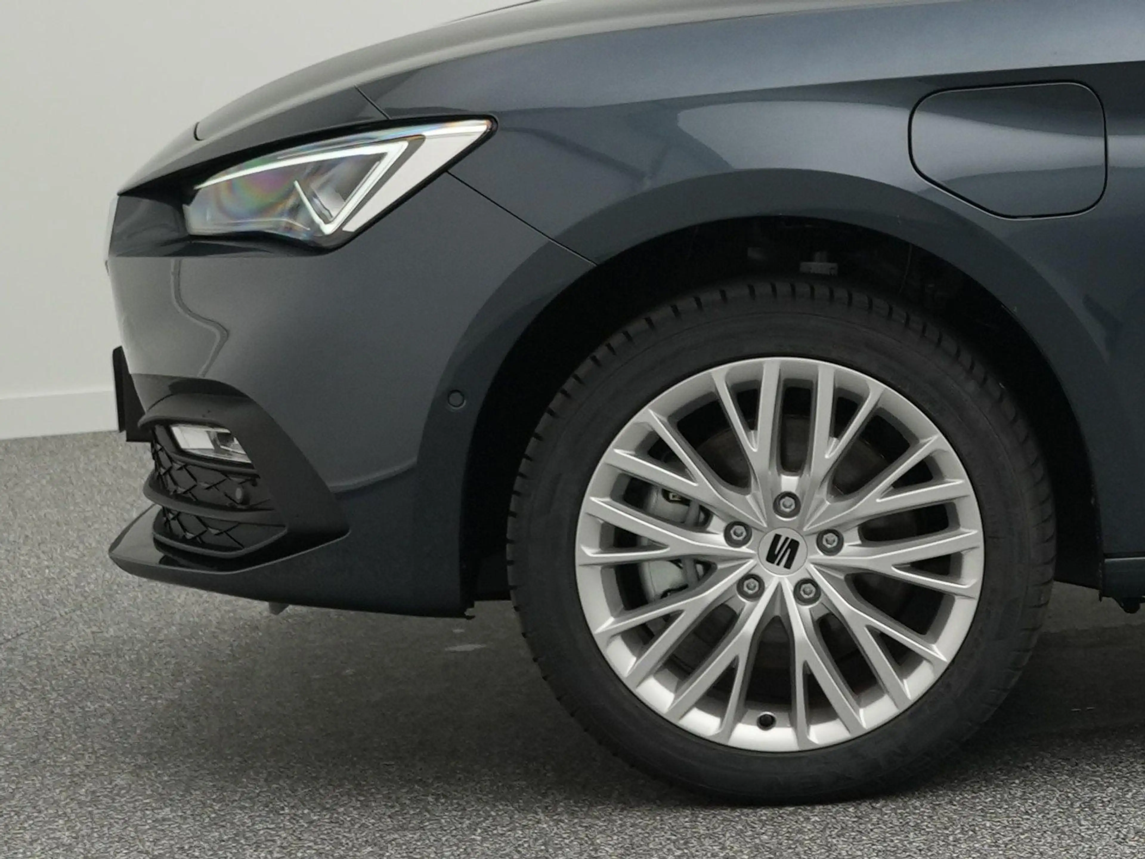 SEAT Leon e-Hybrid Sportstourer 1.5 TSI Style Business Intense 204PK — photo 6