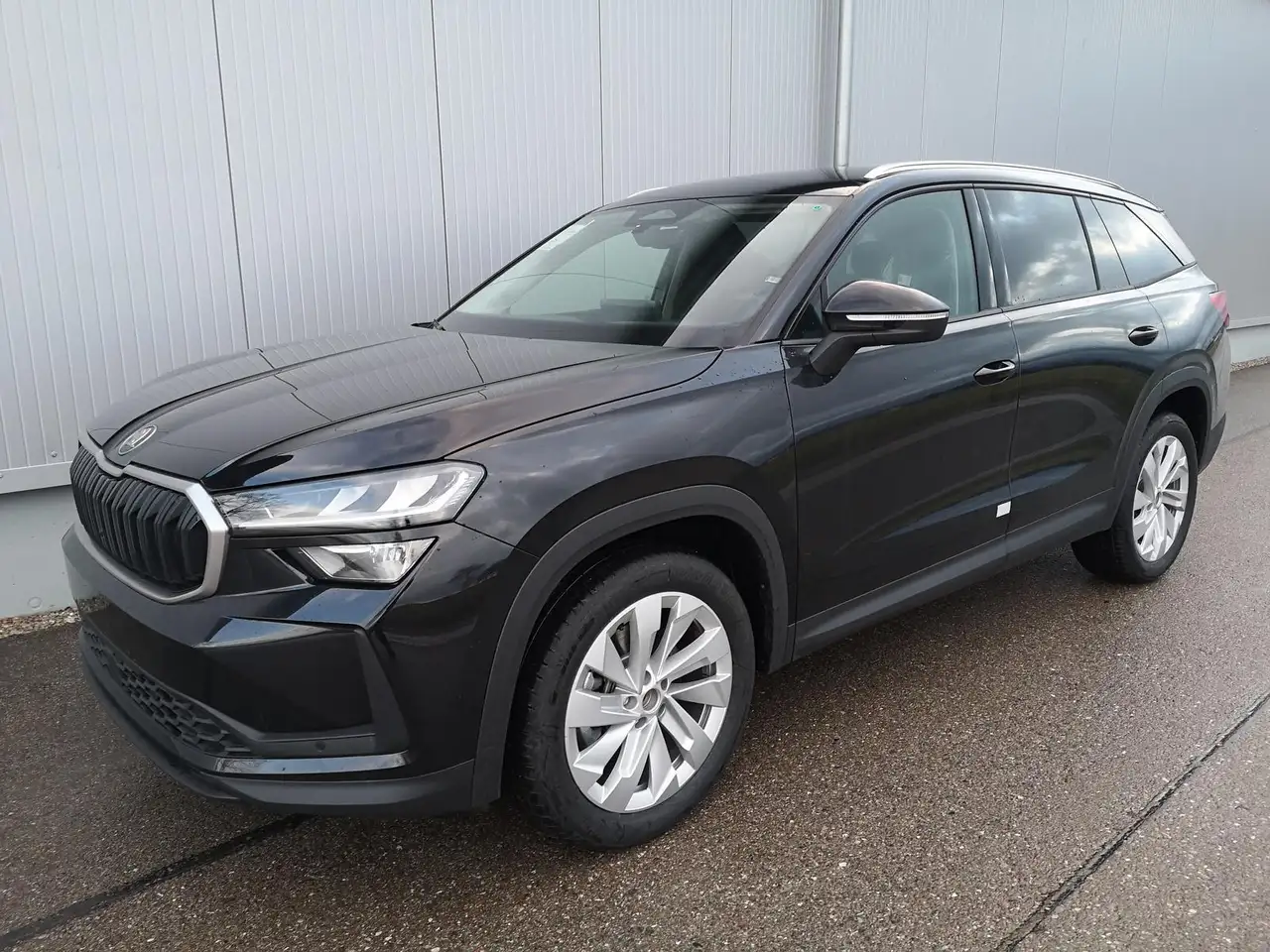 Skoda Kodiaq 2.0 TDI 142 kW 4x4 Selection 7 Sitzer AHK Navi ...
