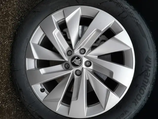 Skoda Kodiaq 2.0 TDI 142 kW 4x4 Selection 7 Sitzer AHK Navi ... Ansicht 3