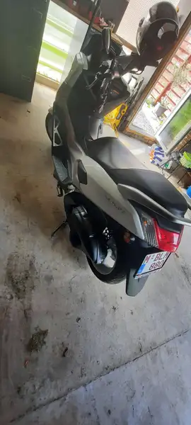 Yamaha NMAX 125 - foto 8