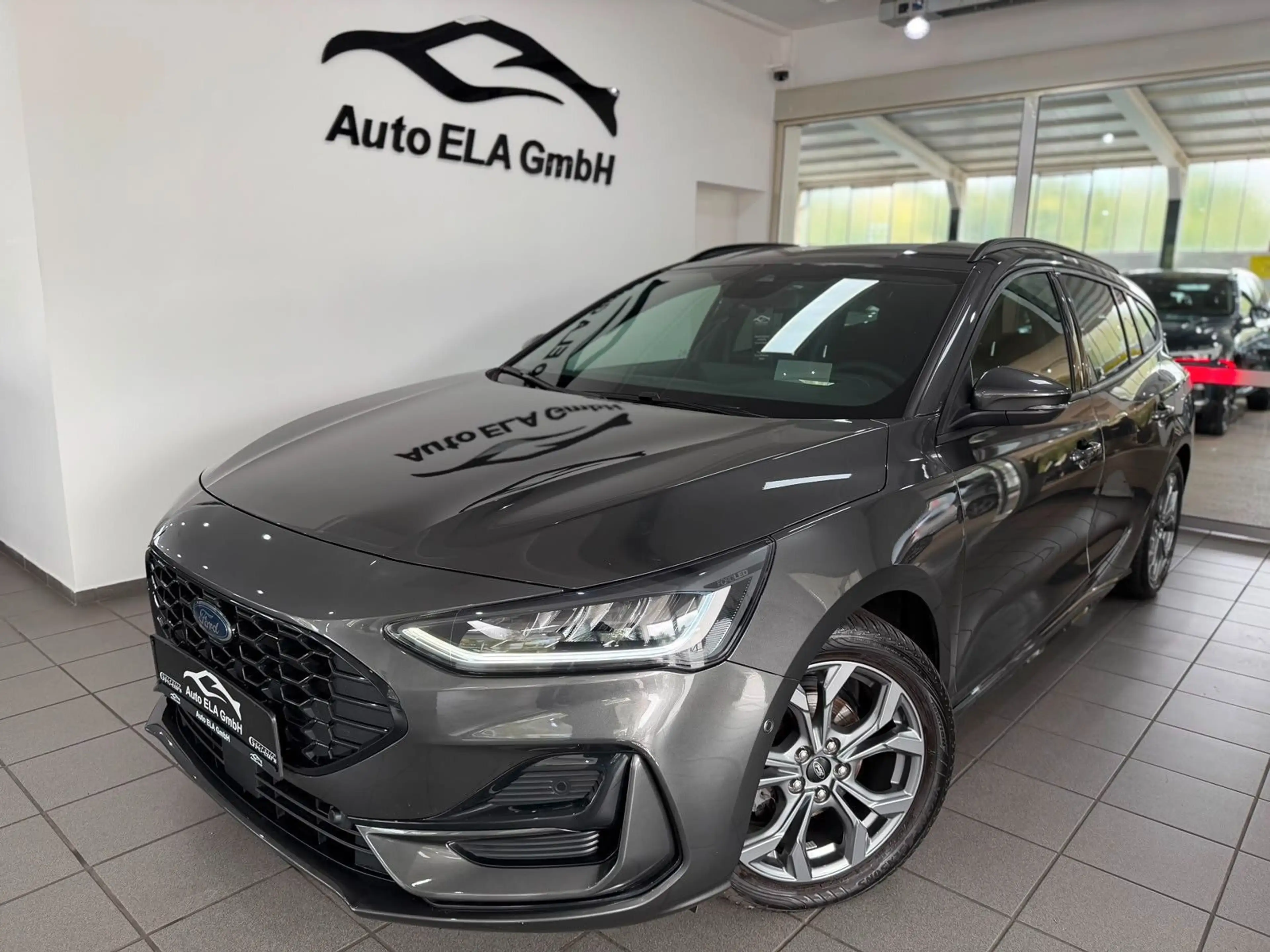 Ford Focus Turnier ST-Line X 1.Hand|AHK|Kamera|Navi — photo 2