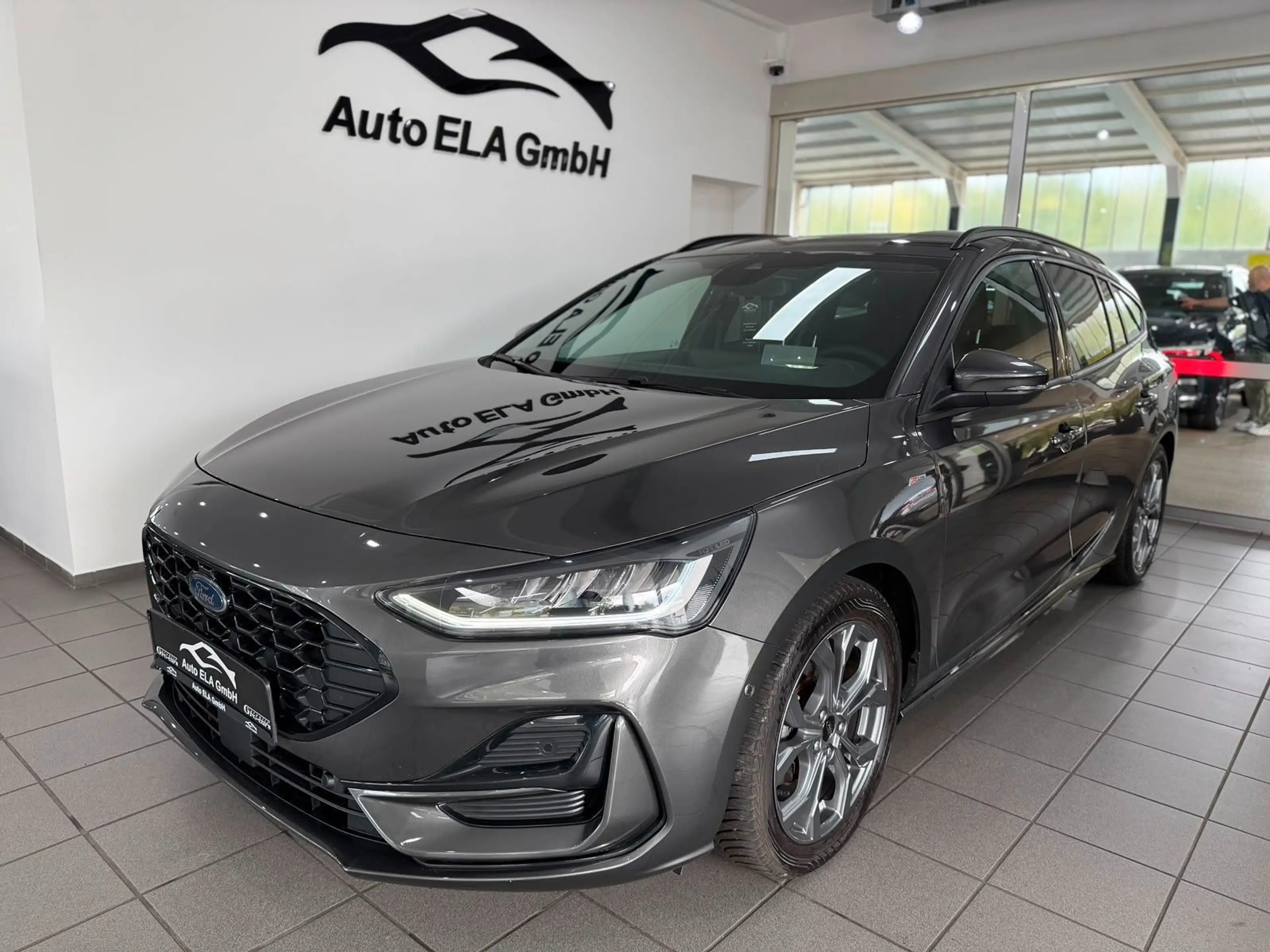 Ford Focus Turnier ST-Line X 1.Hand|AHK|Kamera|Navi