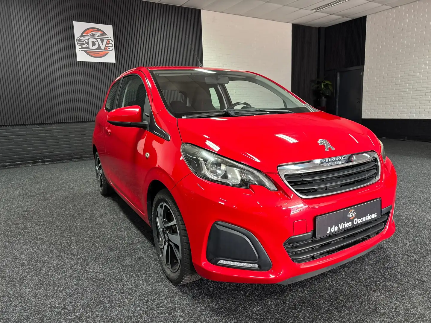 Peugeot 108 1.2 Puretech Allure, AIRCO, ELEK PAKKET, CRUISE, L Rood - 2