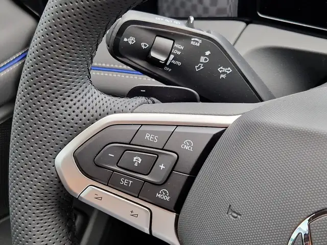 Volkswagen Tiguan view 11