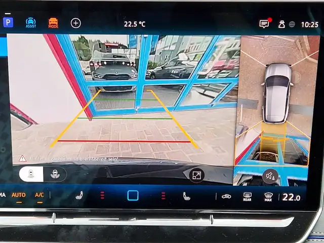 Volkswagen Tiguan view 14