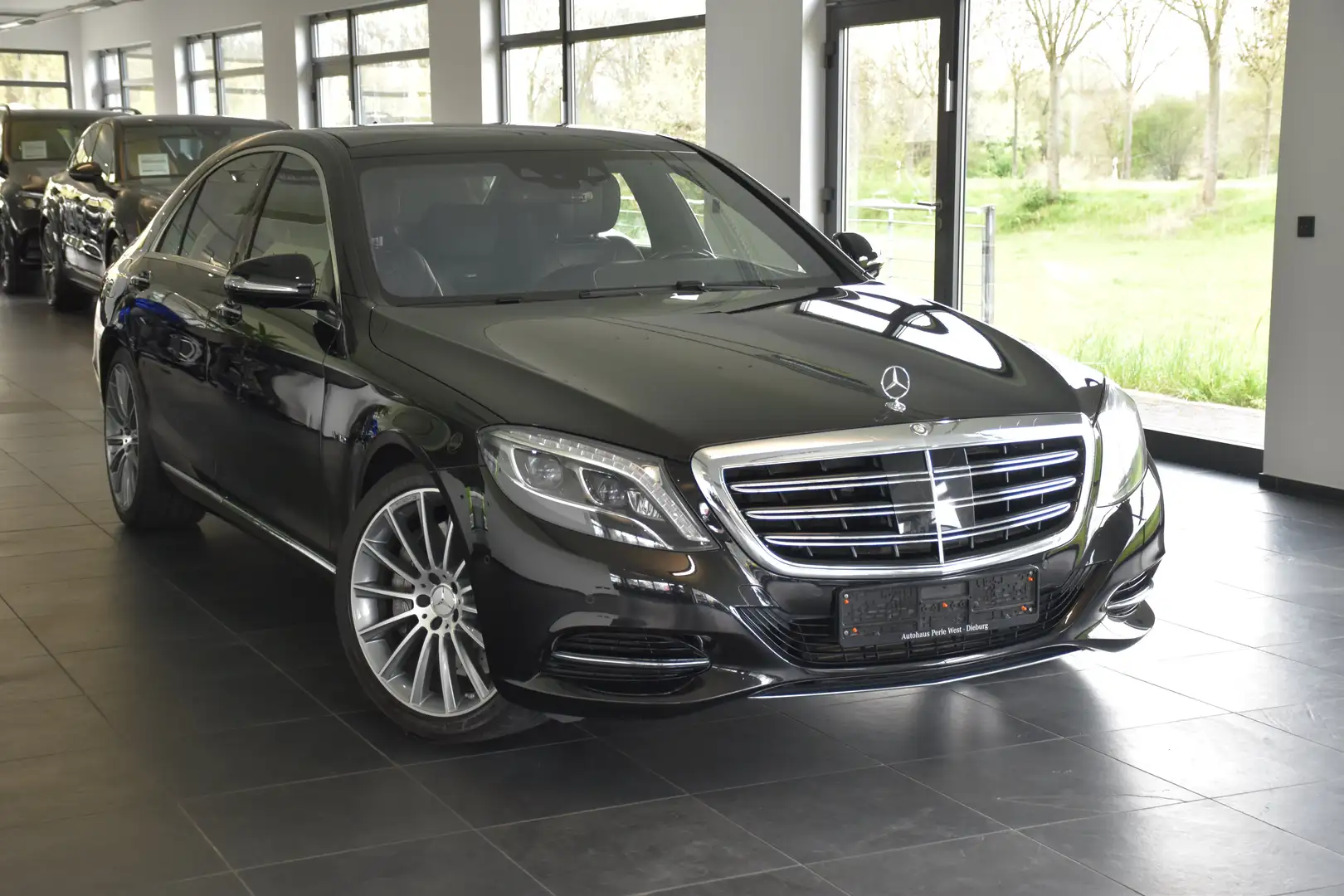 Mercedes-Benz S 600 L V12 EXKLUSIV"FIRST-CLASS"FOND-ENT"PANO"LED"360CA Noir - 2