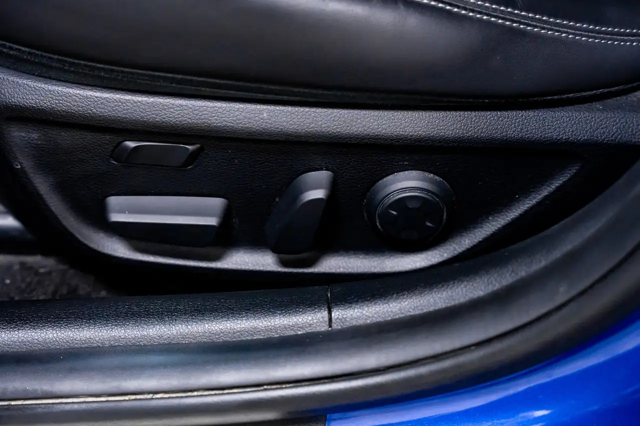 Genesis G70 photo Genesis G70
