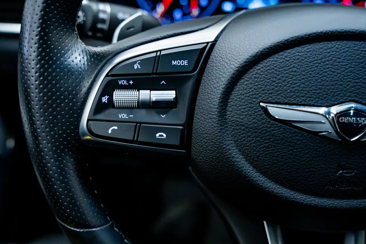 Genesis G70 photo Genesis G70