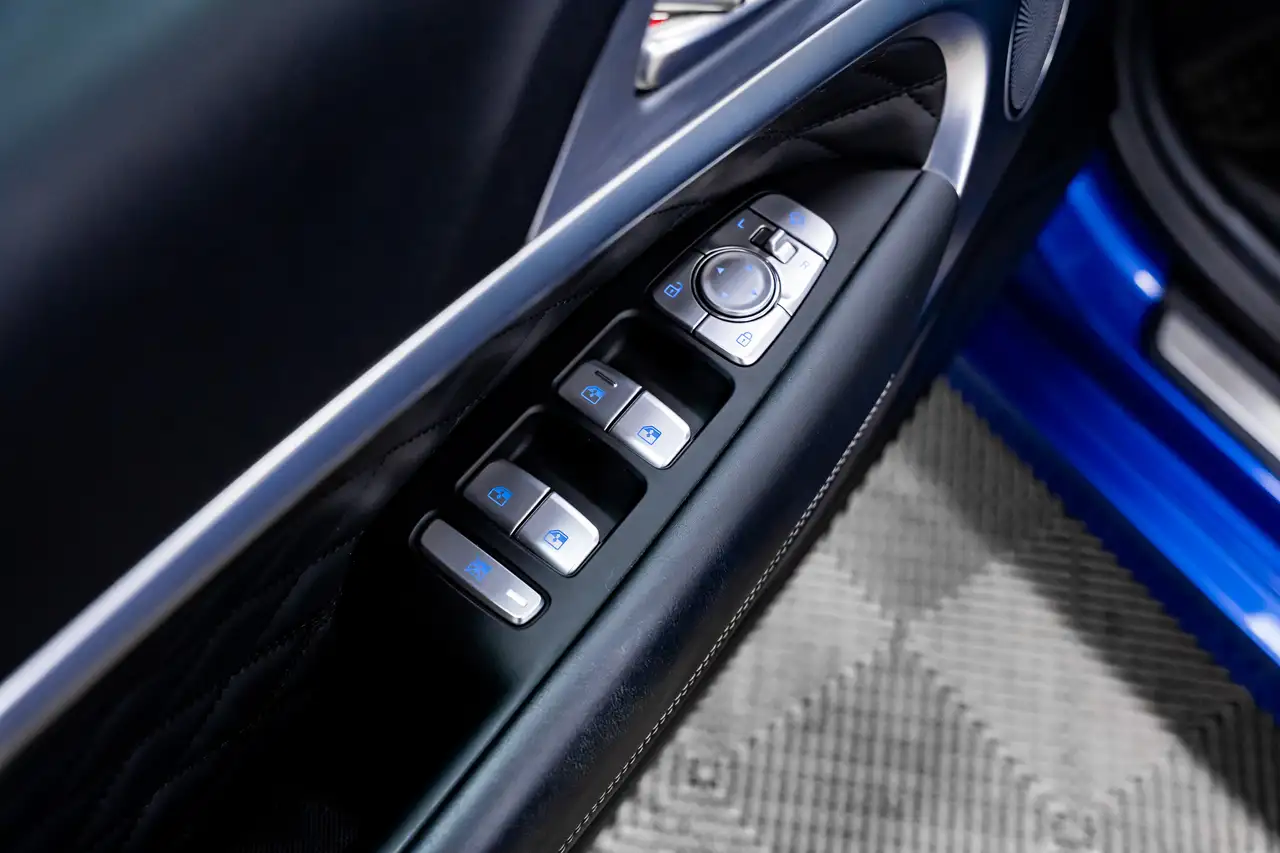 Genesis G70 photo Genesis G70