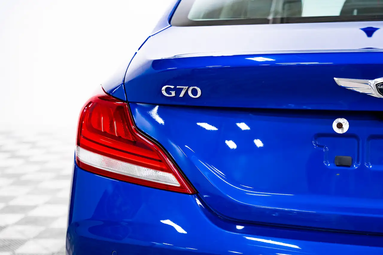 Genesis G70 photo Genesis G70
