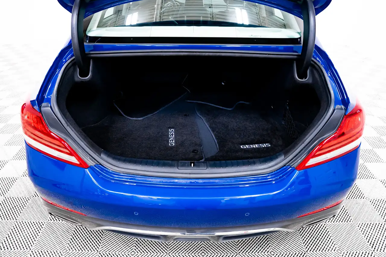 Genesis G70 photo Genesis G70