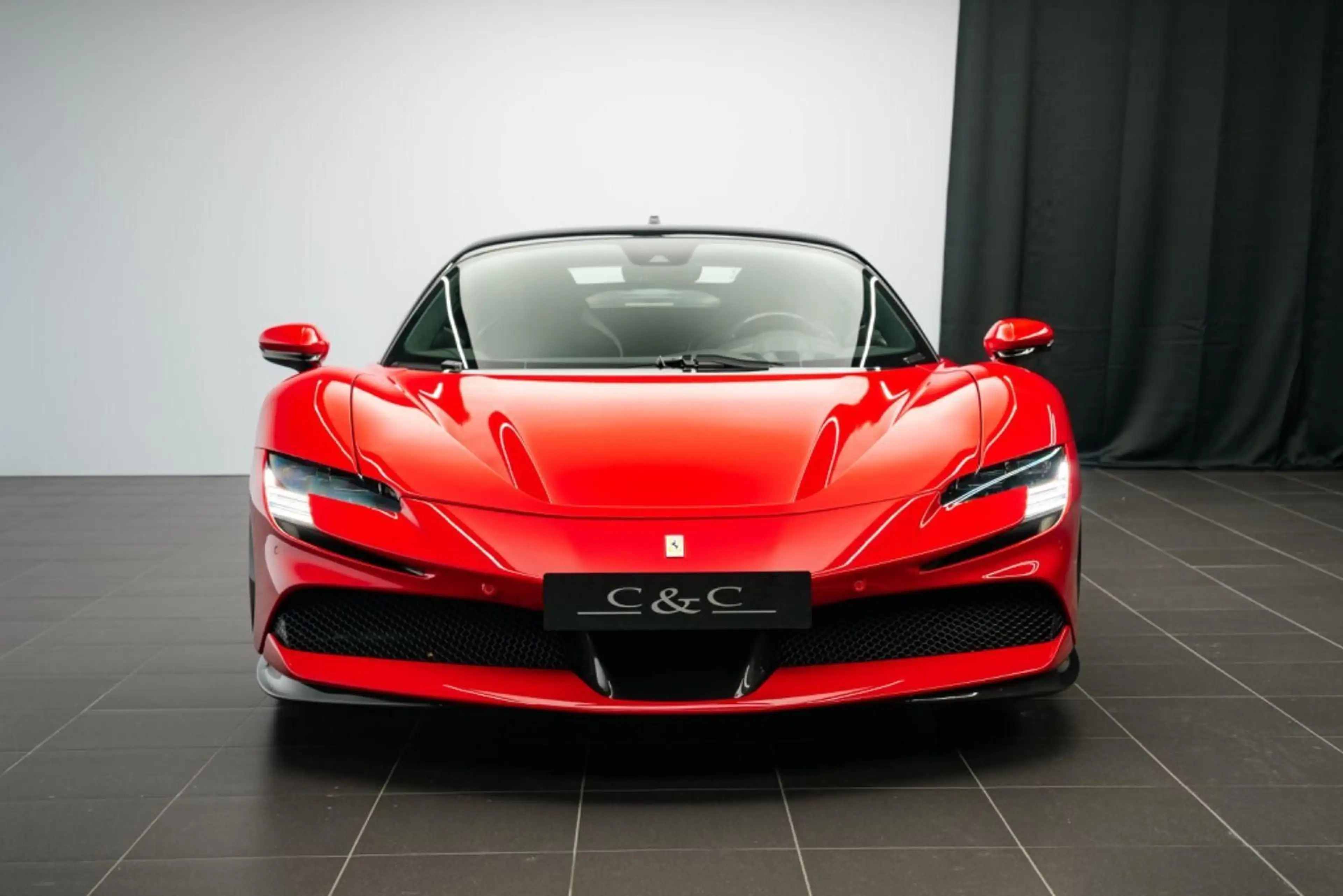 Ferrari SF90 Stradale FIORANO/CARBON/CAM — photo 2