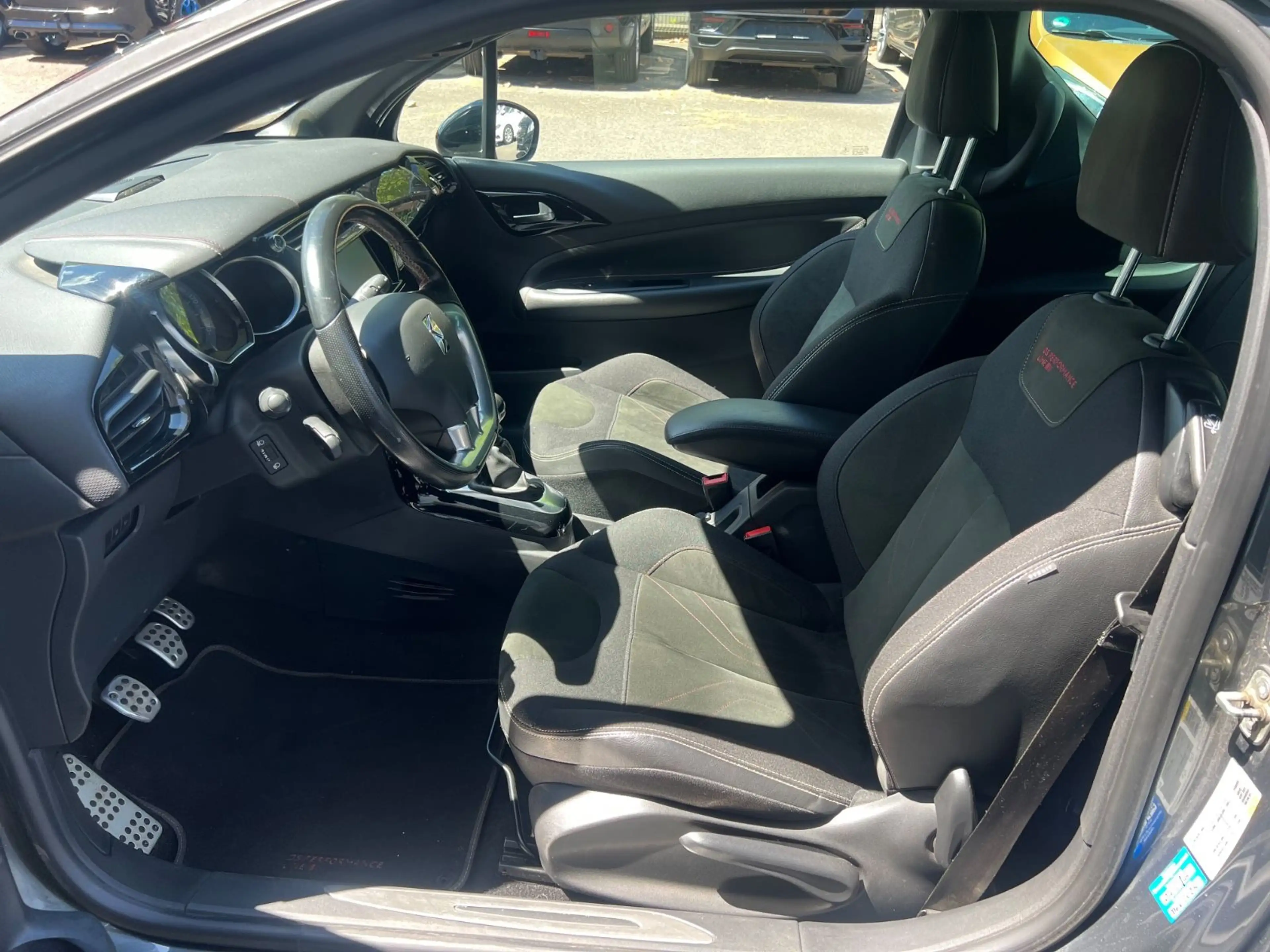 DS Automobiles DS 3 DS 3 Performance Line"Xenon"Navi"Kamera"SHZ" — photo 11