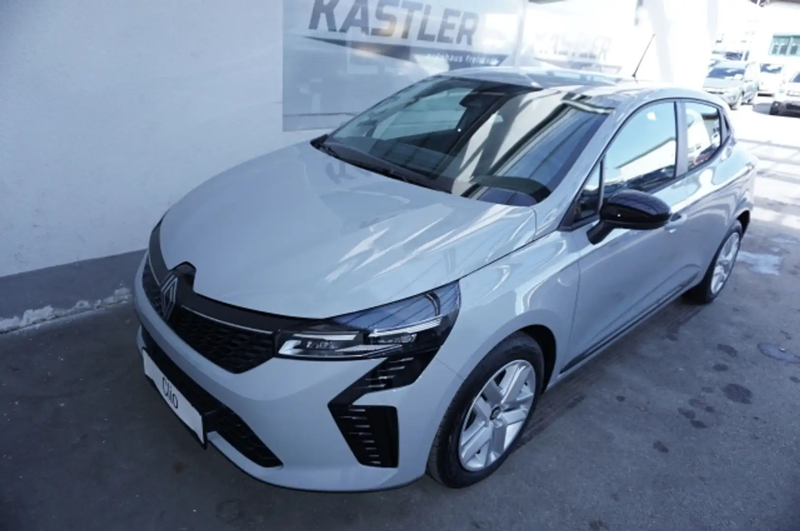 Renault Clio Evolution SCe65 Grau - 1