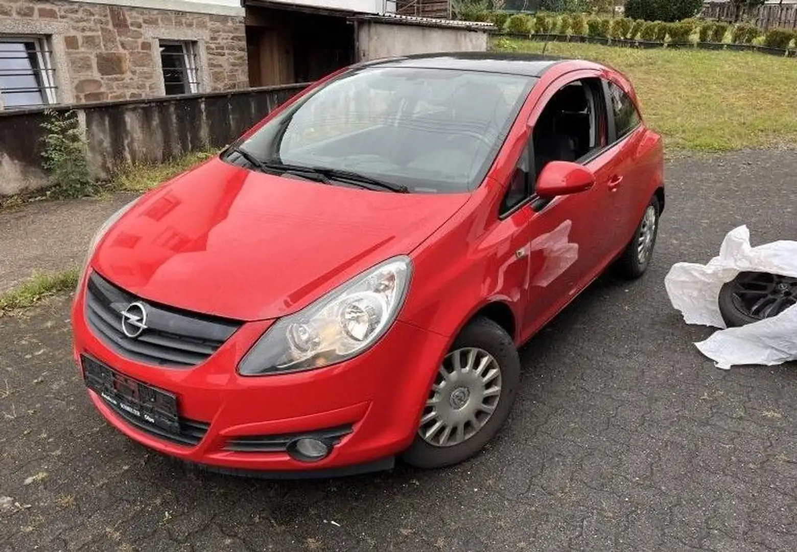 Opel Corsa D Color Edition Rouge - 1