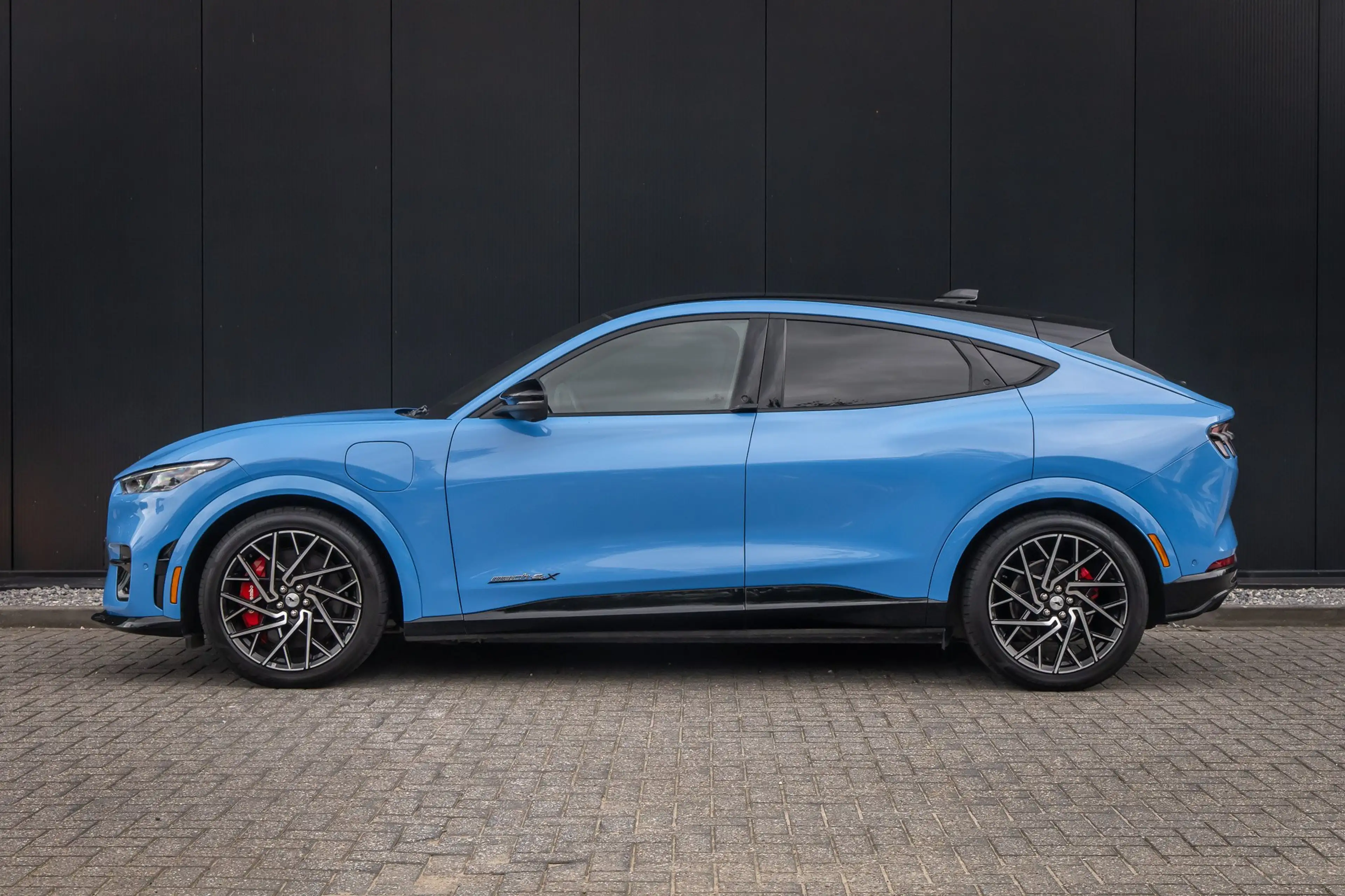 Ford Mustang Mach-E GT Extended AWD 98 kWh | Achteruitrijcamera | Appl — photo 2