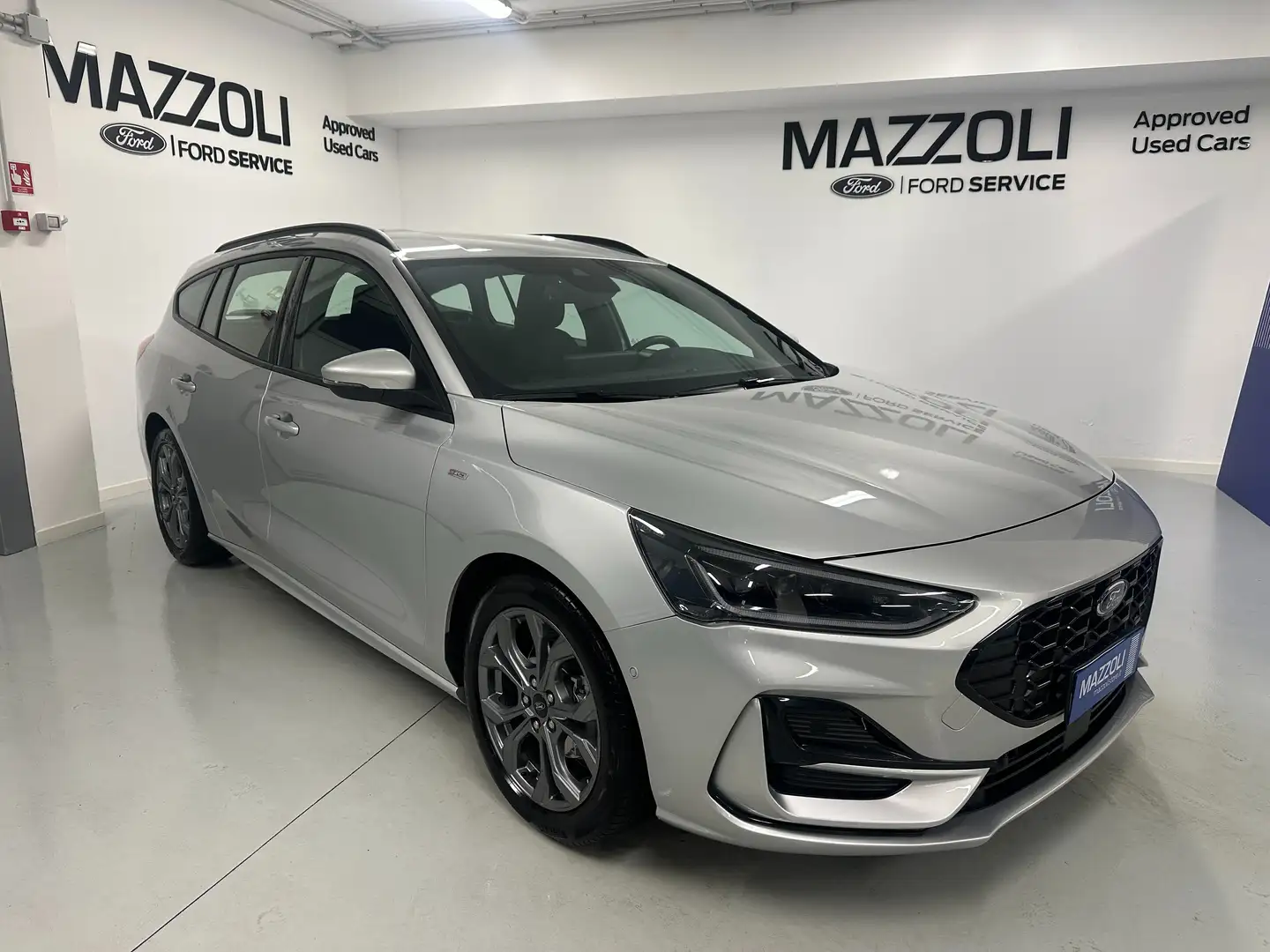 Ford Focus SW 1.0t ecoboost Hybrid ST-Line 125cv Argento - 1