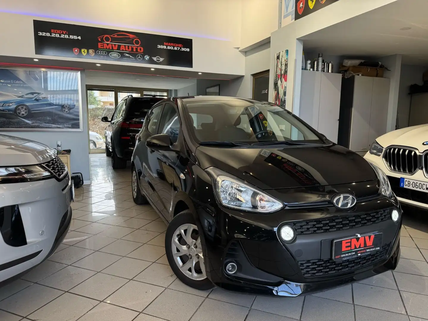 Hyundai i10 1.0 MPI Style Nero - 1
