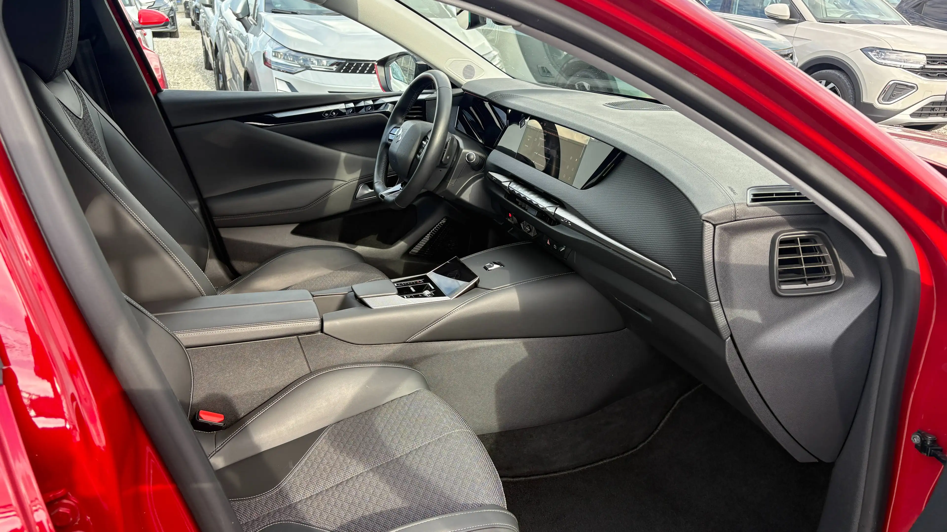 DS Automobiles DS 4 DS 4 1.2 PureTech Cross Trocadero — photo 9