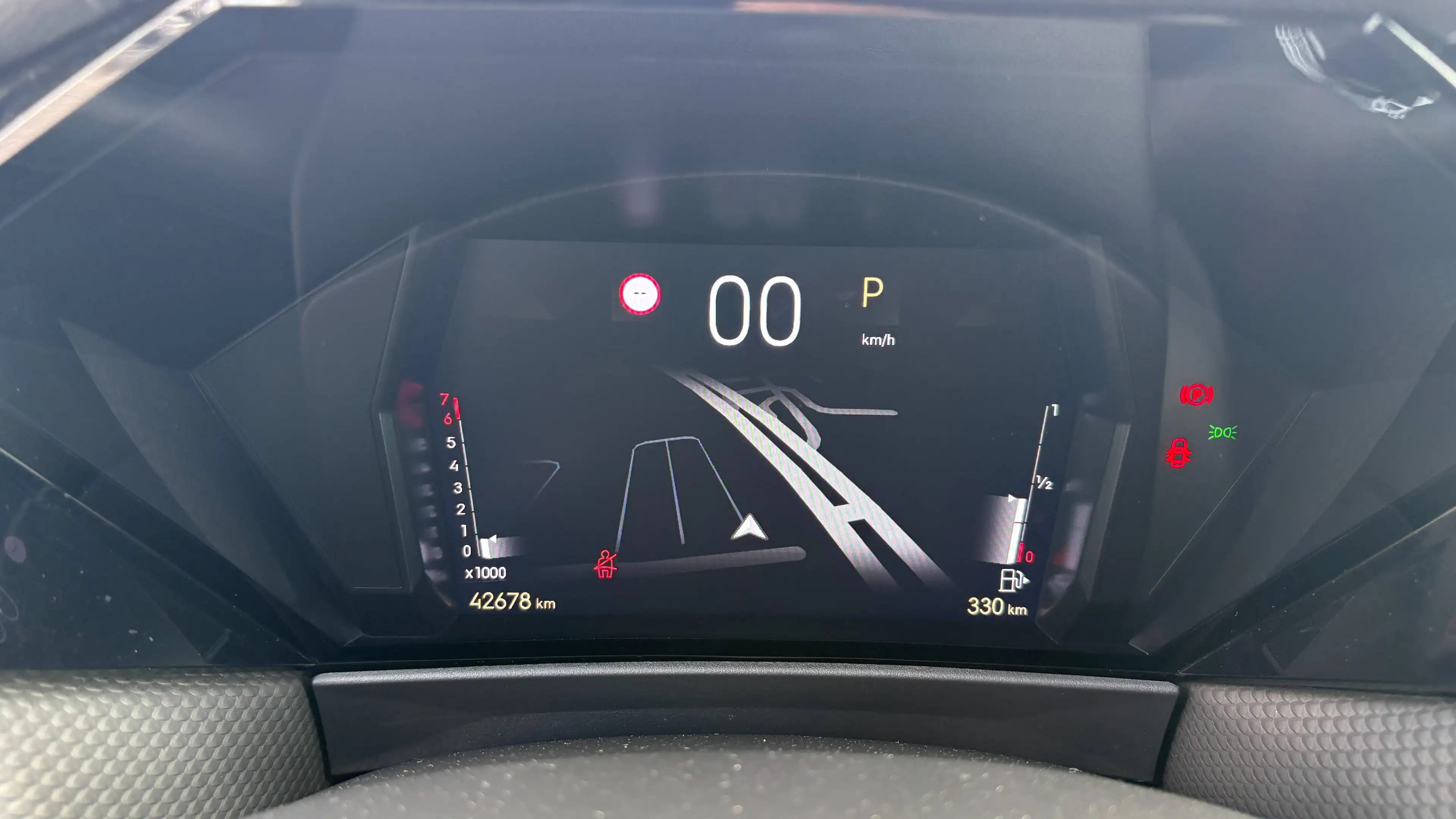 DS Automobiles DS 4 DS 4 1.2 PureTech Cross Trocadero — photo 13
