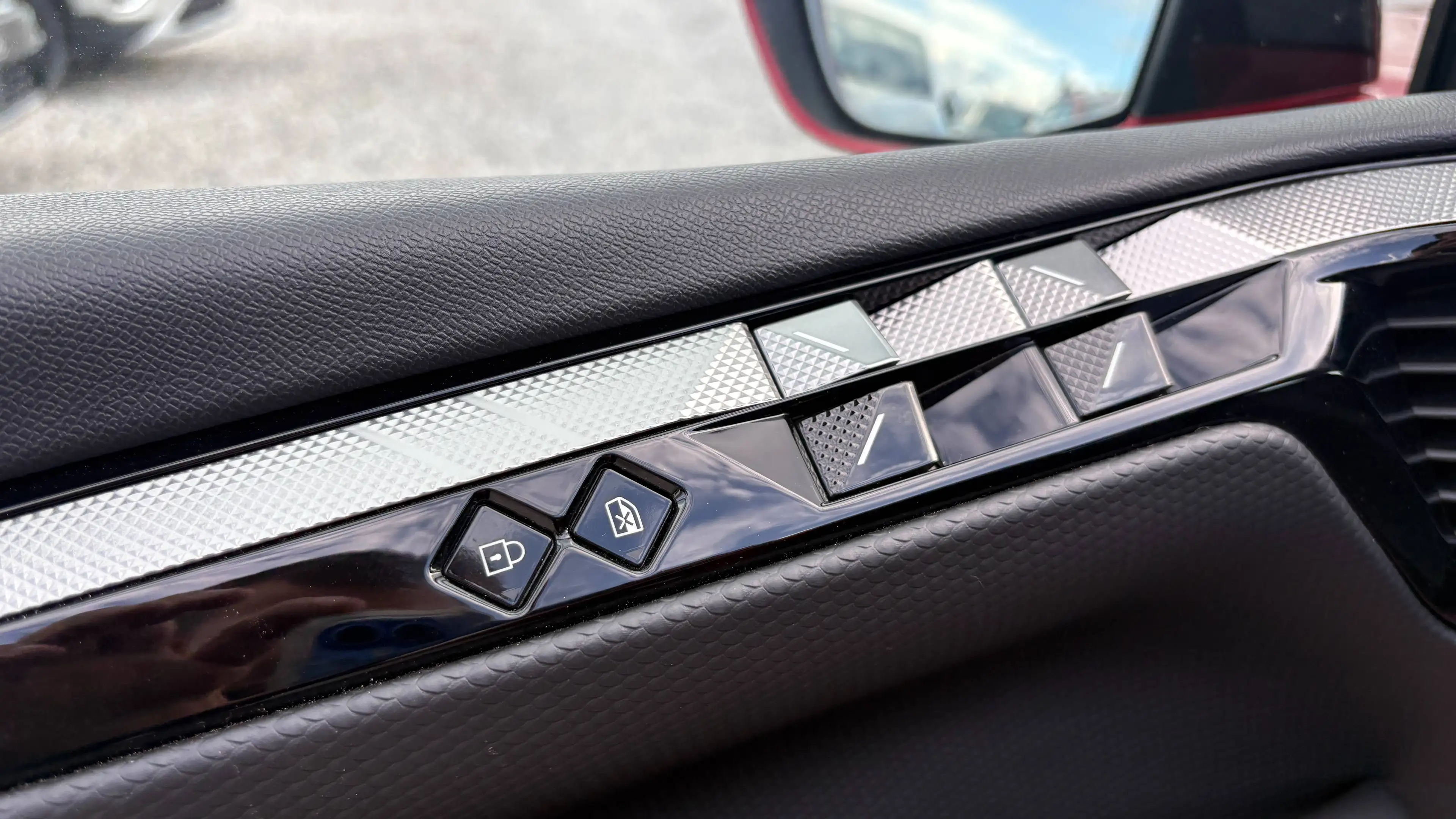 DS Automobiles DS 4 DS 4 1.2 PureTech Cross Trocadero — photo 6