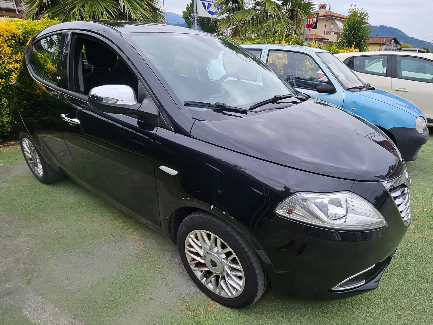 Lancia Ypsilon Ypsilon III 2011 1.2 8v Gold s Nero - 2