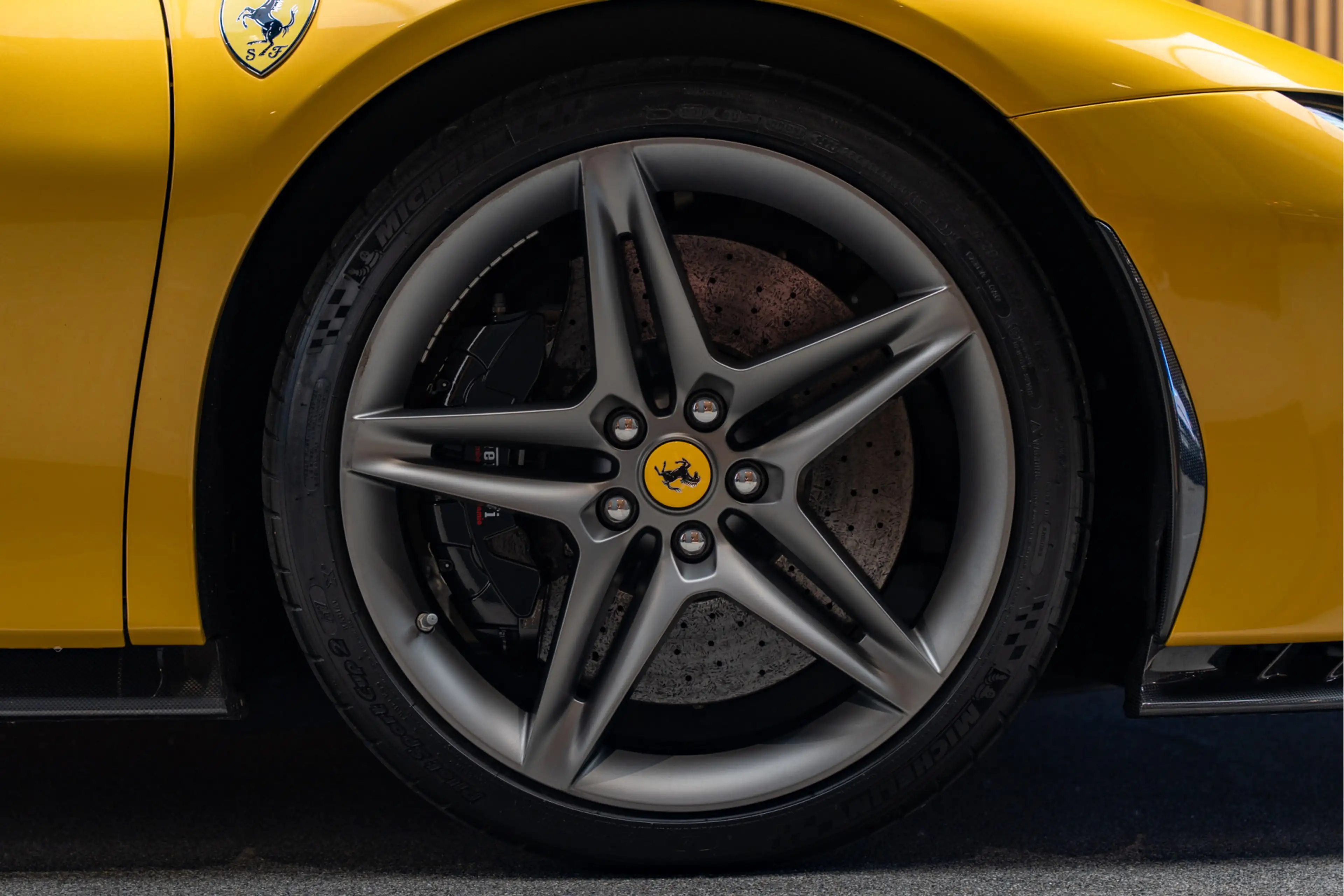 Ferrari SF90 Spider Full Carbon 4.0 V8 Carbon Seats — photo 13