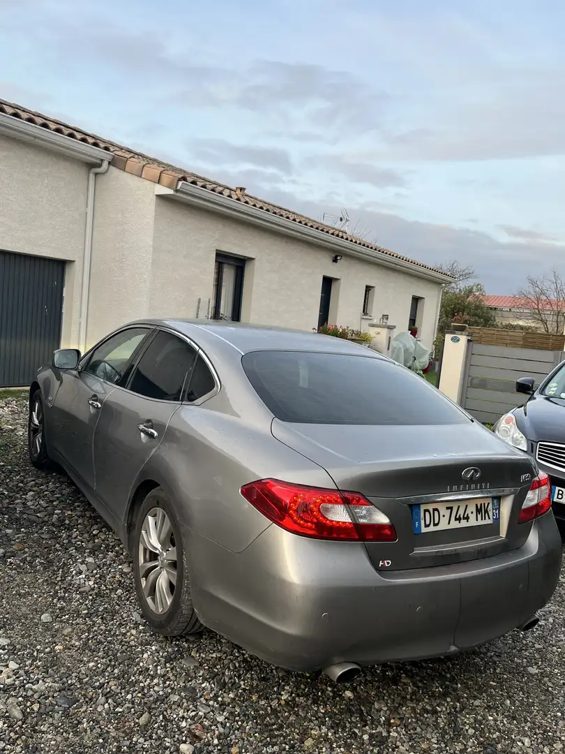 Infiniti M35 M35h 3.5 V6 GT Premium A - 2