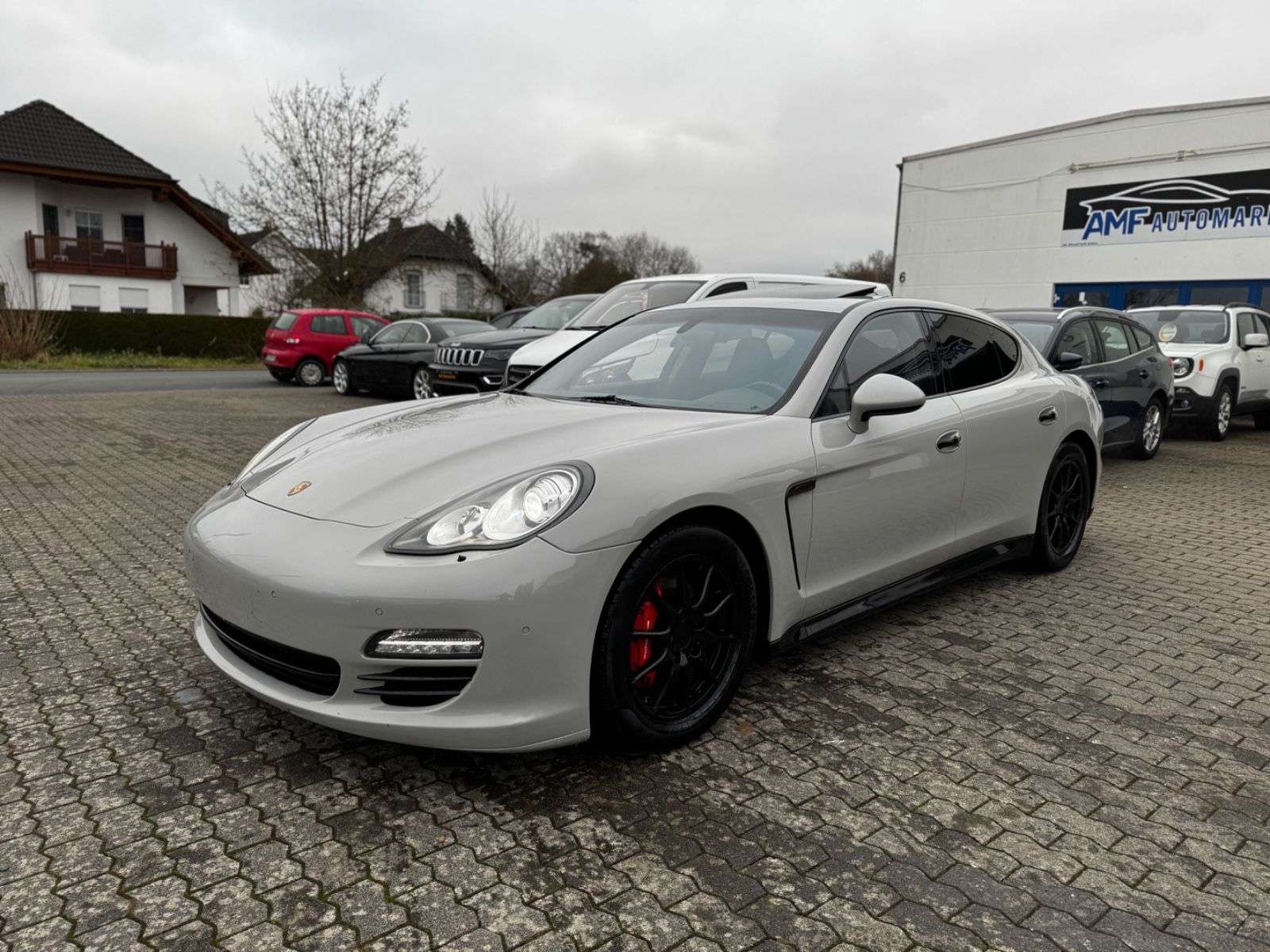 Second hand Porsche Panamera 