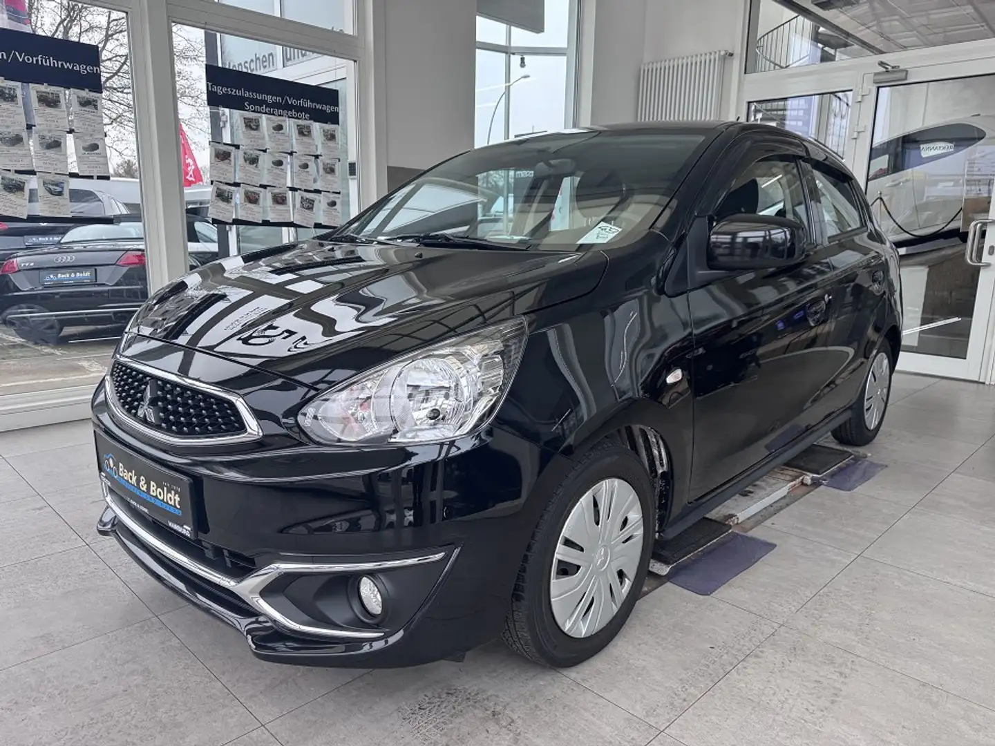 Mitsubishi Space Star 1.0 Intro Edition ALLWETTER+WENIG KM Intro Edition Schwarz - 2