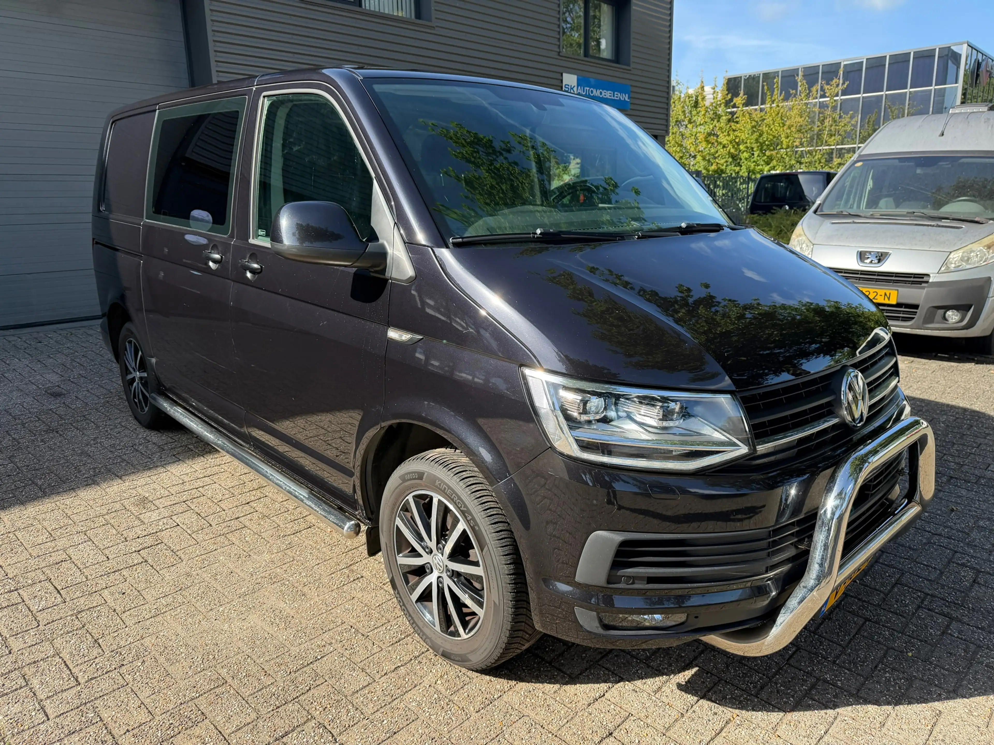 Volkswagen Transporter 2.0 TDI L1H2 Highline — photo 7