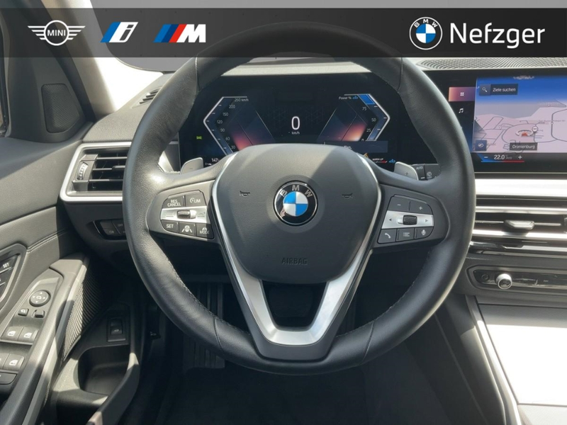 BMW 320 d Touring HUD Pano HiFi Memory RFK ACC AHK — photo 10