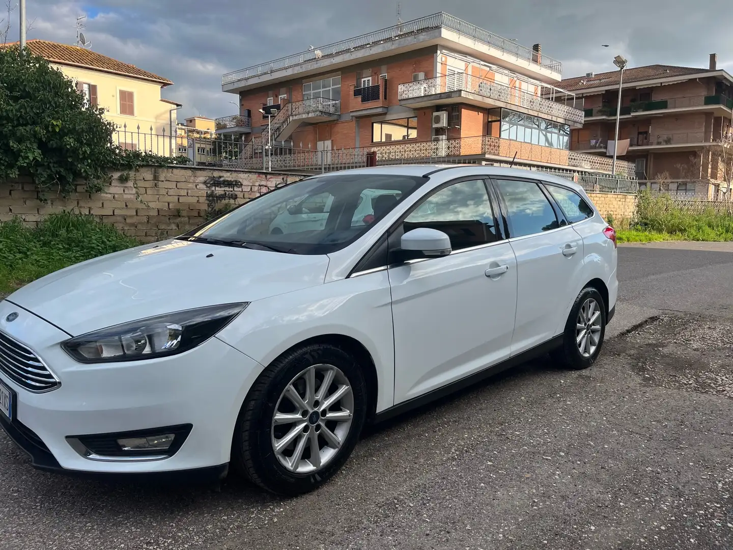 Ford Focus SW 2.0 tdci Business s&s 150cv powershift - 1