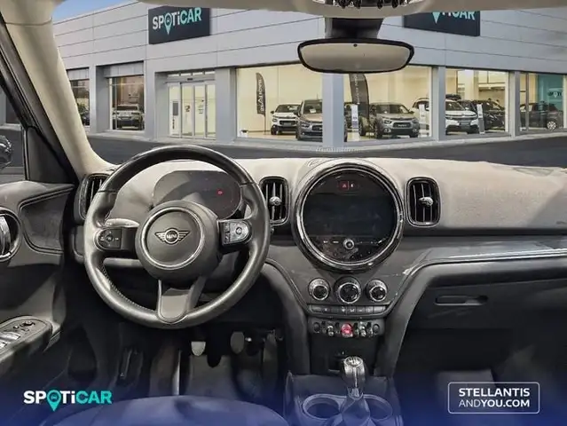 Mini Cooper Cooper view 8