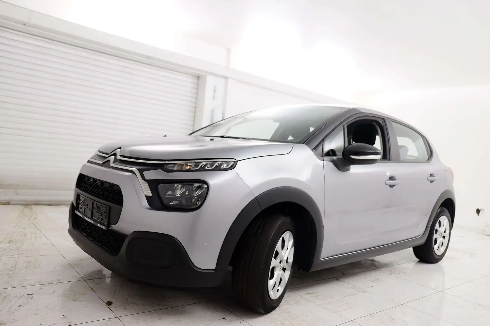 Citroen C3 1.2i 83 CV 1ER PROPRIETAIRE # AIRCO, BLUETOOTH Gris - 2