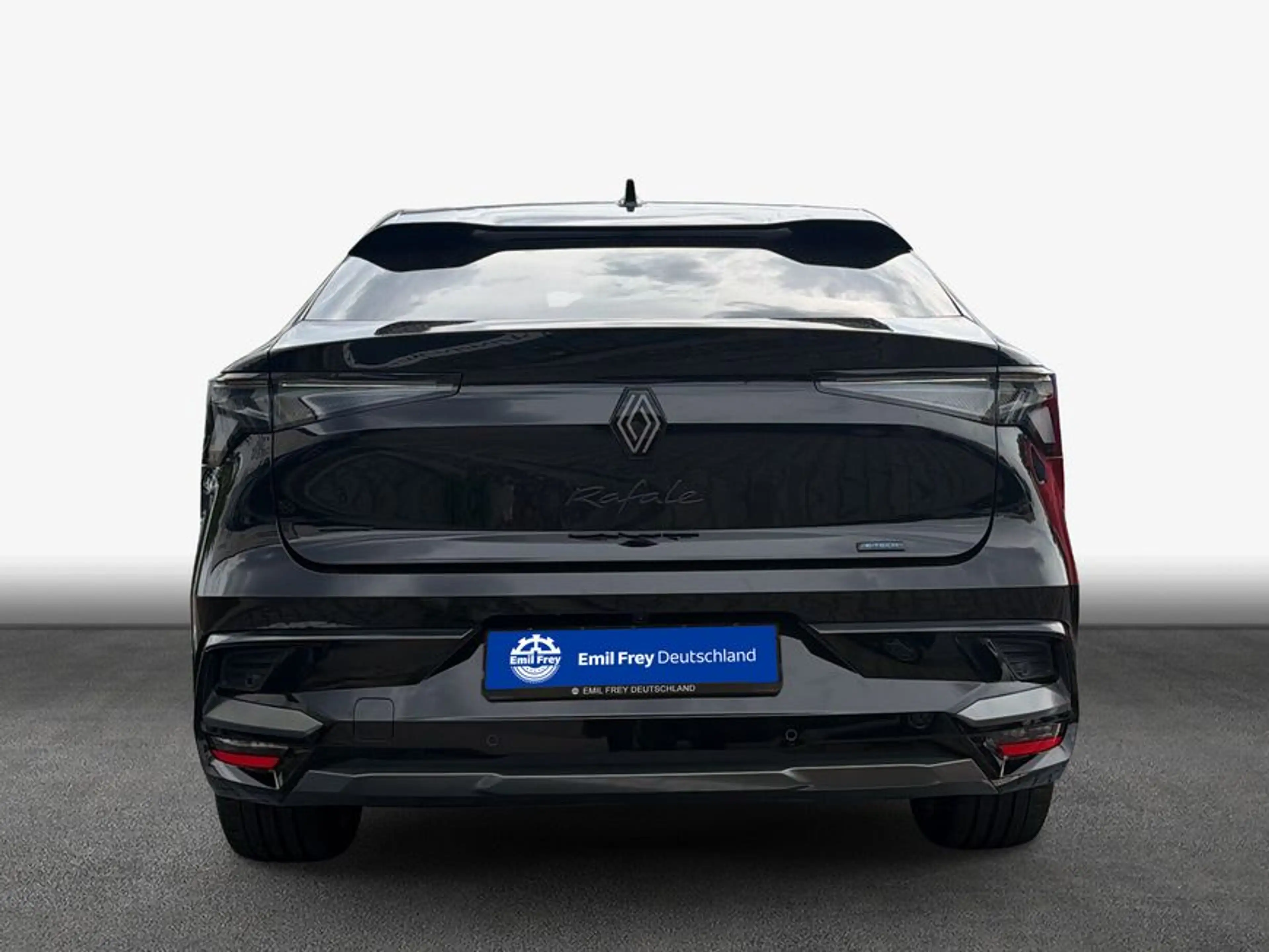 Renault Rafale E-Tech Plug-in Hybrid 300 4x4 Atelier Alpin — photo 6