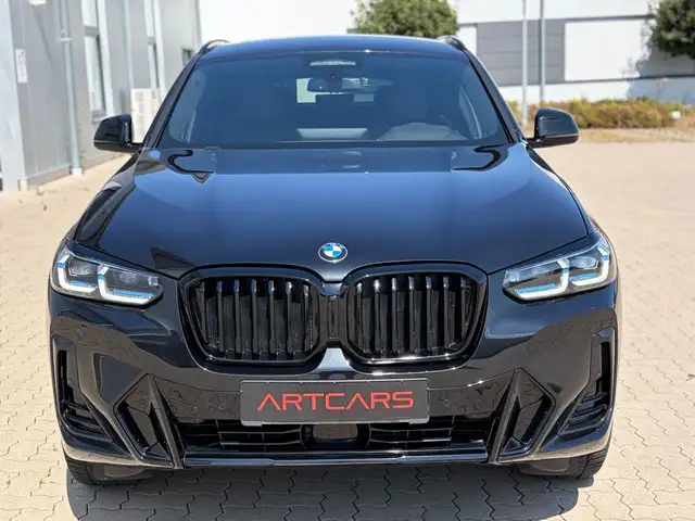 BMW X4 view 2