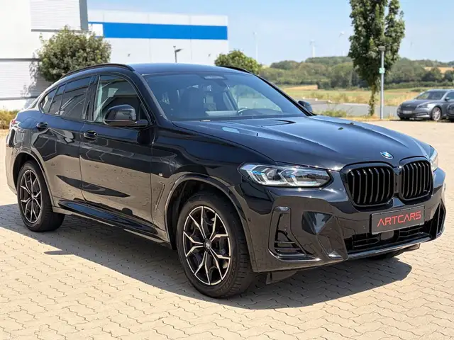 BMW X4 view 3