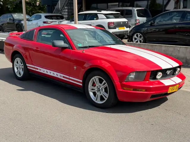 Ford Mustang view 2