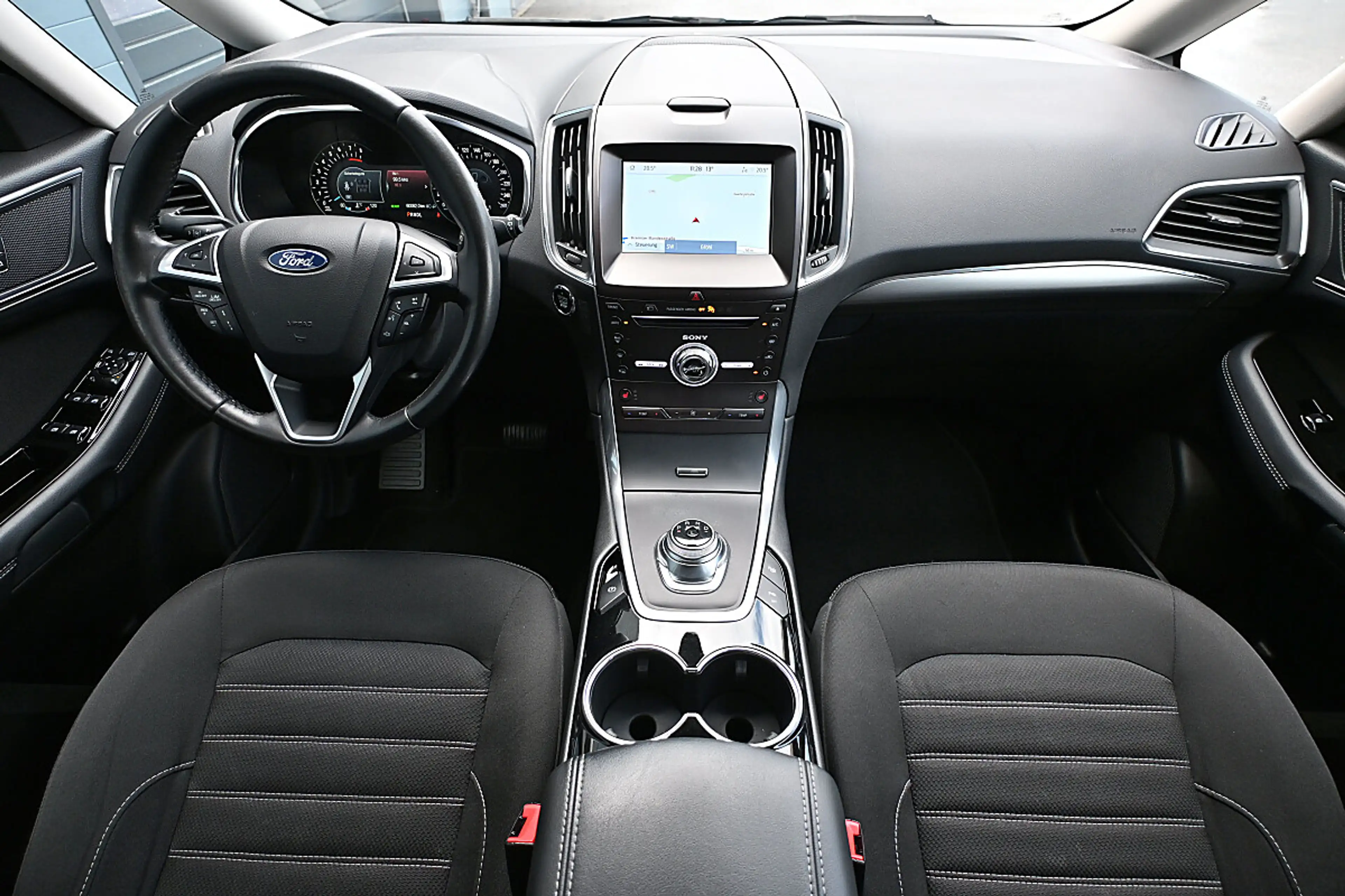 Ford Galaxy 2,5 Duratec Hybrid Titanium Aut. ACC, AHK, adap... — photo 15